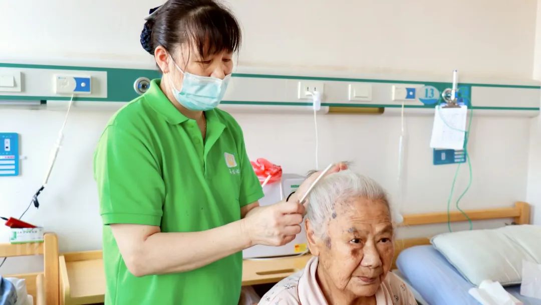 【最美養(yǎng)老護(hù)理員】匡船會(huì)：情系老人，用心服務(wù)